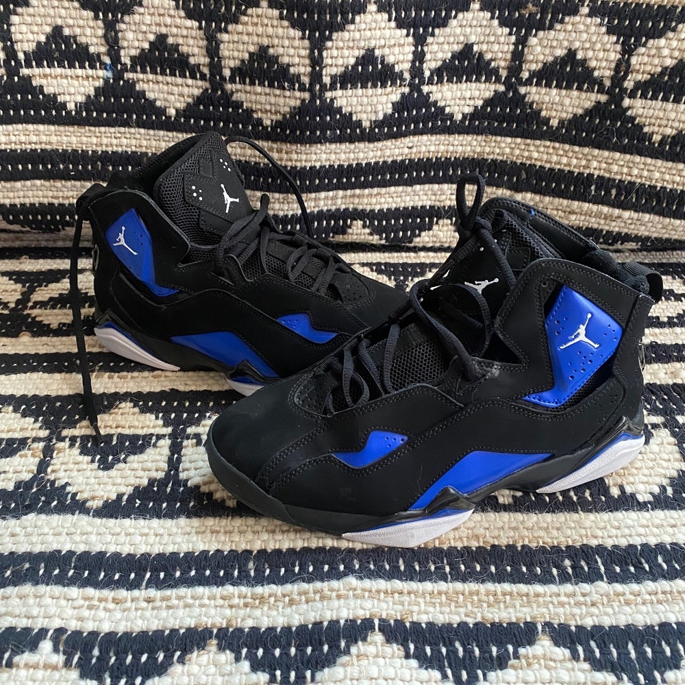 Jordan True Flight Mens Basketball Shoes 7.5